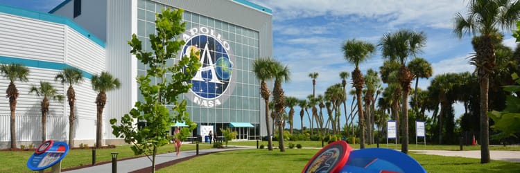 Apollo / Saturn V Center exterior